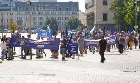 Спешните медици поискаха оставката на здравния министър - 1