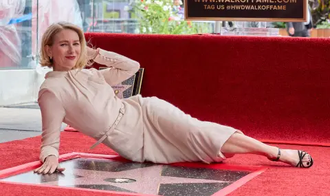 Актрисата Наоми Уотс получи звезда на Алеята на славата в Холивуд (СНИМКИ) - 1