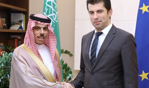 Петков проведе среща с принц Фейсал бин Фархан ал Сауд - 1