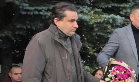 Angel Slavchev to Bozhidar Bozhanov: Do you know who Dobra Paslieva is? One of the first victims of Turkish terrorism in - 1