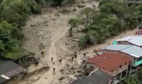 Свлачище погуби поне 14 души в Колумбия - 1