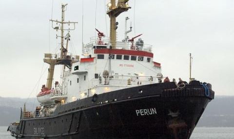 Режат кораба "Перун" за скрап - 1