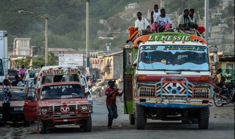 Полицията на Хаити е вдигнала ръце - 1