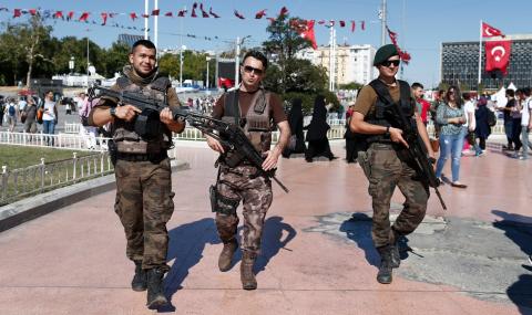 2327 доживотни след опита за преврат в Турция - 1