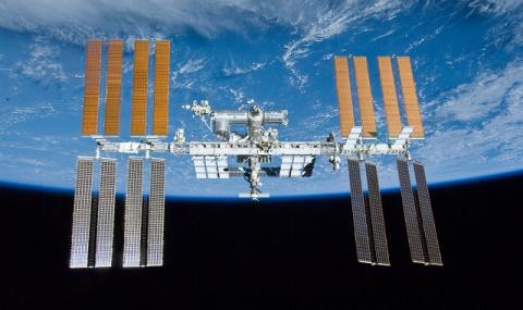 Повдигнаха орбитата на Международната космическа станция - 1