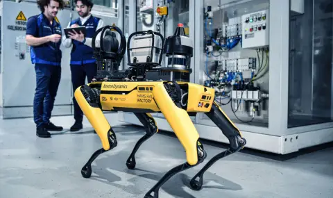 BMW използва куче-робот в един от заводите си - 1