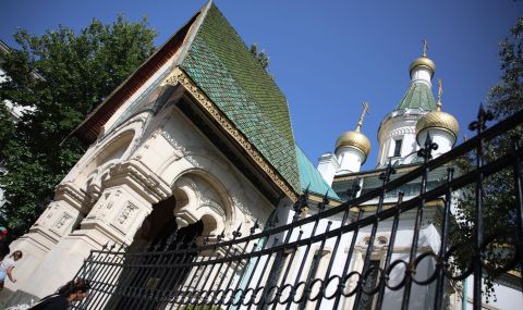 Адв. Емил Василев: Руският посланик няма никакви права на собственост върху Руската църква  - 1