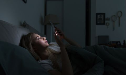 Дръжте мобилния си телефон далеч от вас, докато спите - 1