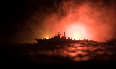 Цивилен кораб е улучен с ракета в Черно море от Русия, плавал е под флага на Либерия - 1