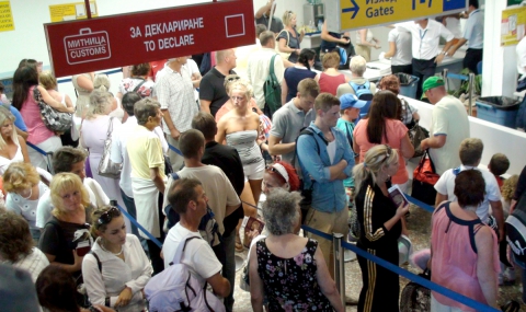 Русия се оплака на международно ниво от кризата с туристите - 1