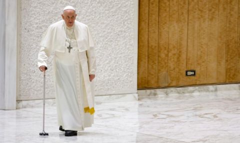 Войната в Украйна и миграцията са акцентите на визитата на папа Франциск в Унгария - 1