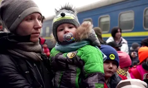 CNN: Бедствие! Украйна се превръща в страна на вдовици и сираци