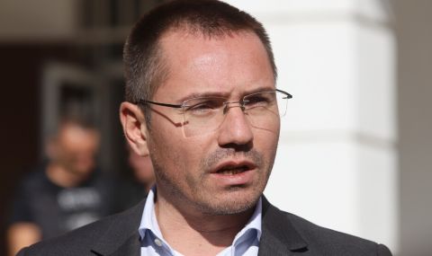 Ангел Джамбазки: Българското правителство да не отстъпва пред РСМ - 1