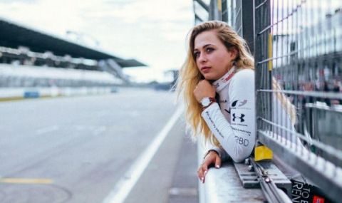 Съотборничка на български пилот стана първата жена с точки във Формула 3 - 1