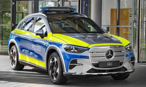 Нови полицейски автомобили от Mercedes - 1