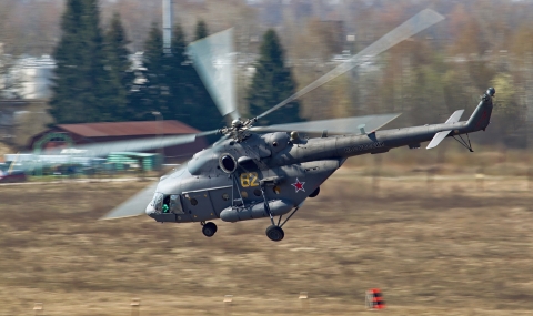 Руски хеликоптер кацна аварийно в Сибир - 1