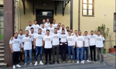 Футболистите на сръбски отбор обявиха гладна стачка - 1