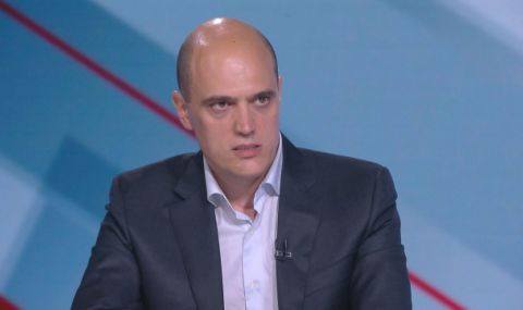 Предложеният за финансов министър разкри къде и какво е работил - 1