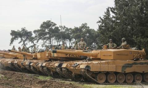 Турция трупа танкове на границата със Сирия - 1