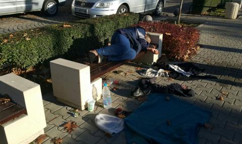 Все повече бездомници търсят подслон в София - 1