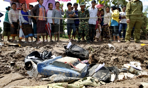Самолет с 49 души от 11 страни се разби в Лаос (Видео) - 1