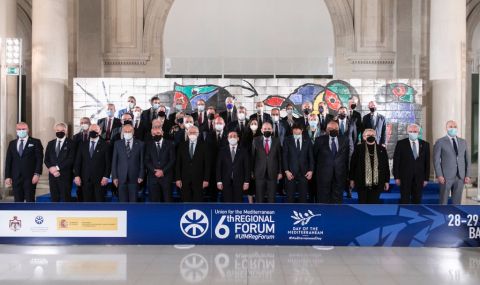 Светлан Стоев в Барселона: Новата реалност изисква общи действия - 1