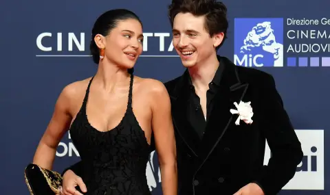 Кайли Дженър иска още деца, след като Тимъти Шаламе намекна за сватба (СНИМКИ) - 1