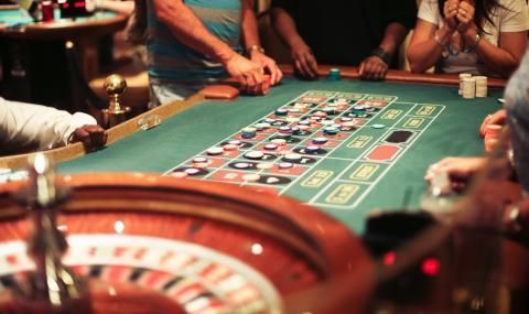 Скандал и бой в казино в Дупница - 1