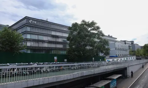 Тръмп и Си Цзинпин обсъждат бъдещето на TikTok и търговските отношения - 1