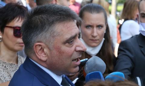 Кирилов за забраната си да пише във фейсбук: Уважавам мнението на премиера - 1