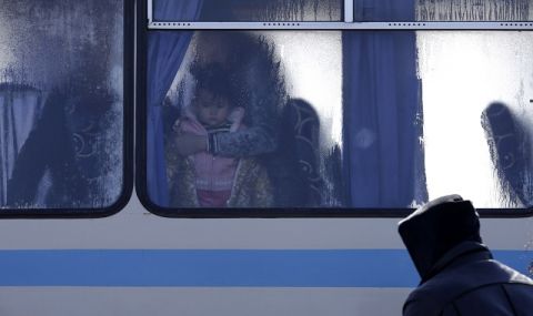 Бежанци от Украйна са настанени на круизен кораб в Шотландия - 1