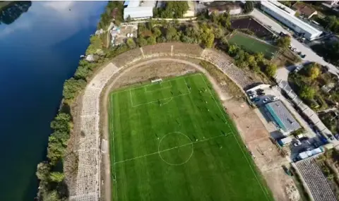 Фратрия подписа 30-годишен наем за стадиона в Белослав – амбициите за Първа лига се засилват - 1