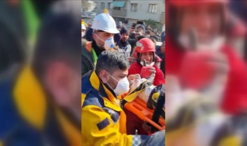 Двумесечно бебе бе спасено в Турция 128 часа след земетресенията - 1