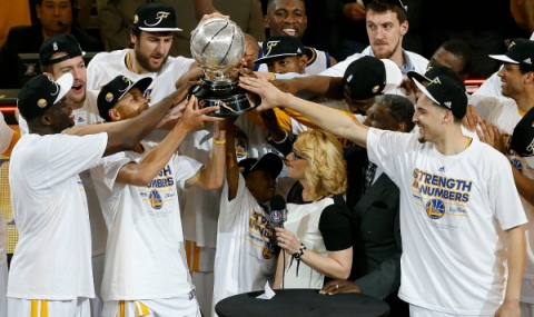 Голдън Стейт Уориърс ще играе за титлата на NBA  след 40-годишна пауза - 1