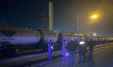 15-годишно момче е ударено от волтова дъга на жп гарата в Бургас - 1