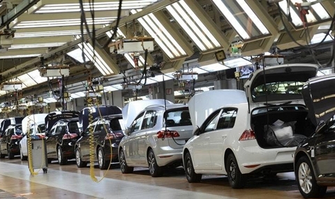 Volkswagen спря производството на Golf - 1