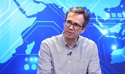 Руслан Стефанов: Вместо да е под надзор, "ЛУКойл" беше приет на най-високо място - 1