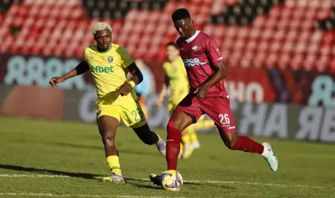 Лудогорец с три точки от визитата на Септември София - 1