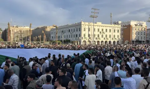 Стотици в Триполи излязоха на митинг в подкрепа на правителството - 1