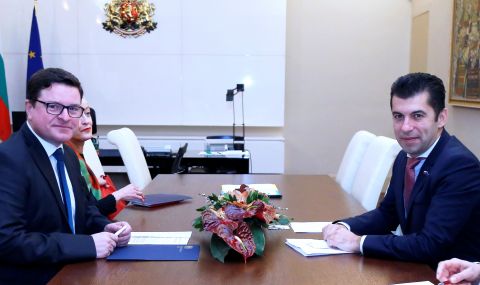 Кирил Петков се срещна с посланика на Великобритания - 1