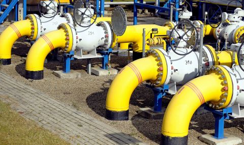 Полша не е притеснена от спирането на газа - 1