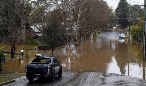 Наводнението в Сидни засегна 85 000 души - 1