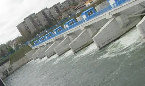 Откриха тяло на мъж във Водното огледало в Кърджали - 1