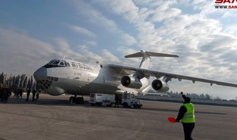 Спасителен самолет от Саудитска Арабия кацна на международното летище в Алепо - 1