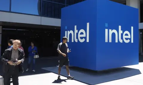 Intel CEO to hold tough talks at White House today  - 1