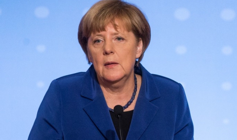 Ангела Меркел разкритикува Източна Европа заради бежанците - 1