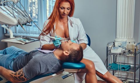 Реплики, които може да чуете по време на секс и при зъболекаря - 1