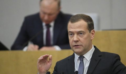 Медведев за резултатите от референдумите: "Добре дошли у дома, в Русия" - 1