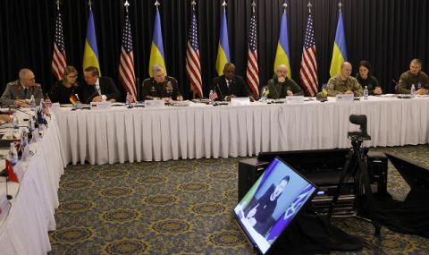 Пентагонът: Западните съюзници трябва да засилят военната си помощ за Украйна в едни ключов момент от войната срещу Русия - 1