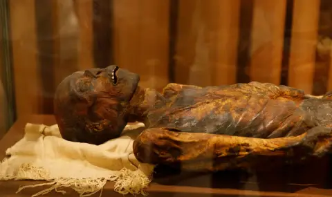 В Сибир откриха татуирана мумия на 2300 години (СНИМКИ) - 1